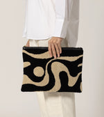 Abstract Yin-Yang Clutch | Multi